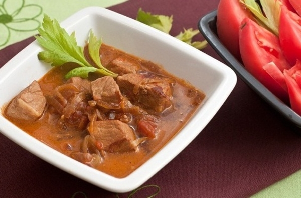 Тушеное мясо: ТОП-5 рецептов