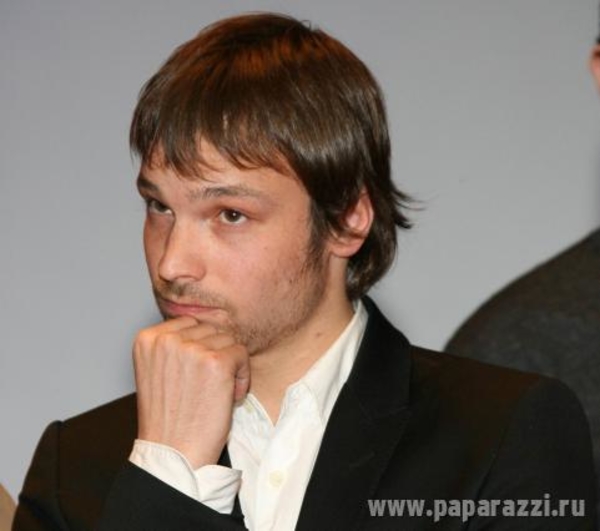 Алексей Чадов борется с фейковым аккаунтом в Twitter