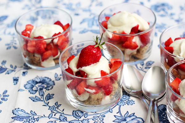 Как приготовить десерт Нежный поцелуй на День Валентина (ВИДЕО)