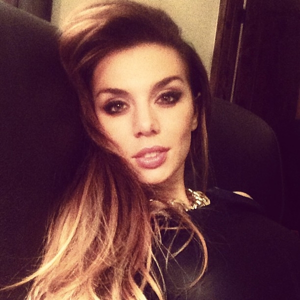 Анна Седокова похвасталась дочерьми