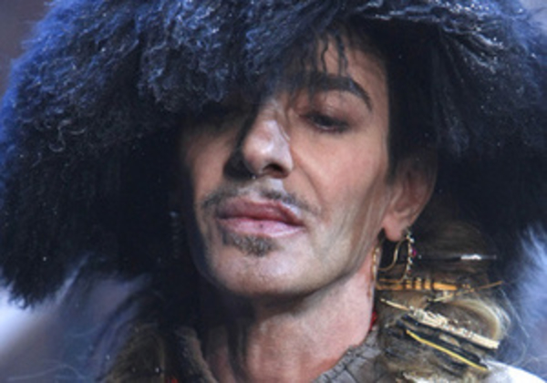 Гальяно выиграл первый бой в судебном деле против Dior