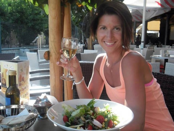 Анита Луценко флиртует с холостяком Андреем Искорневым?