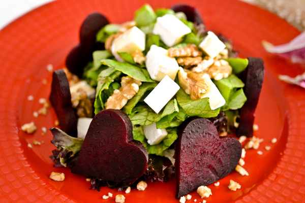 Рецепты на День Валентина: ТОП-5 салатов для влюбленных