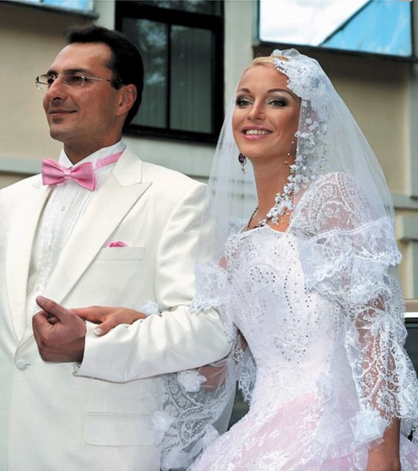 Анастасия Волочкова одолжила Игорю Вдовину $3 млн на их свадьбу – СМИ