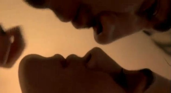 Слишком сексуальна: Рекламная кампания Chanel с Кирой Найтли оказалась под запретом