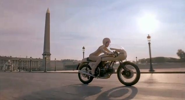 Слишком сексуальна: Рекламная кампания Chanel с Кирой Найтли оказалась под запретом