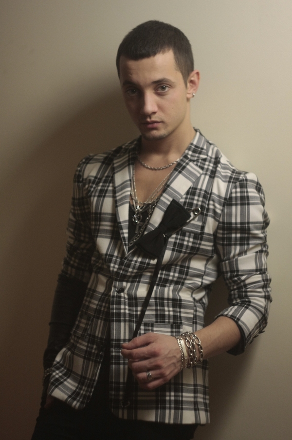 Стас Шуринс: Я часто дарю жене цветы