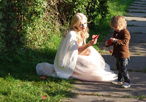 Мика Ньютон презентовала новый клип на украинскую песню