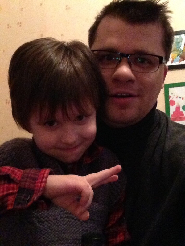 Гарик Харламов показал сына