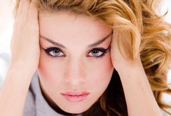 Седокова из-за разрыва с мужем находится на грани нервного срыва – СМИ