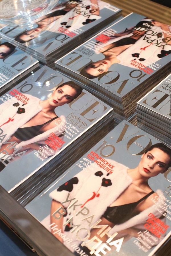 В продажу поступил первый номер Vogue Украина