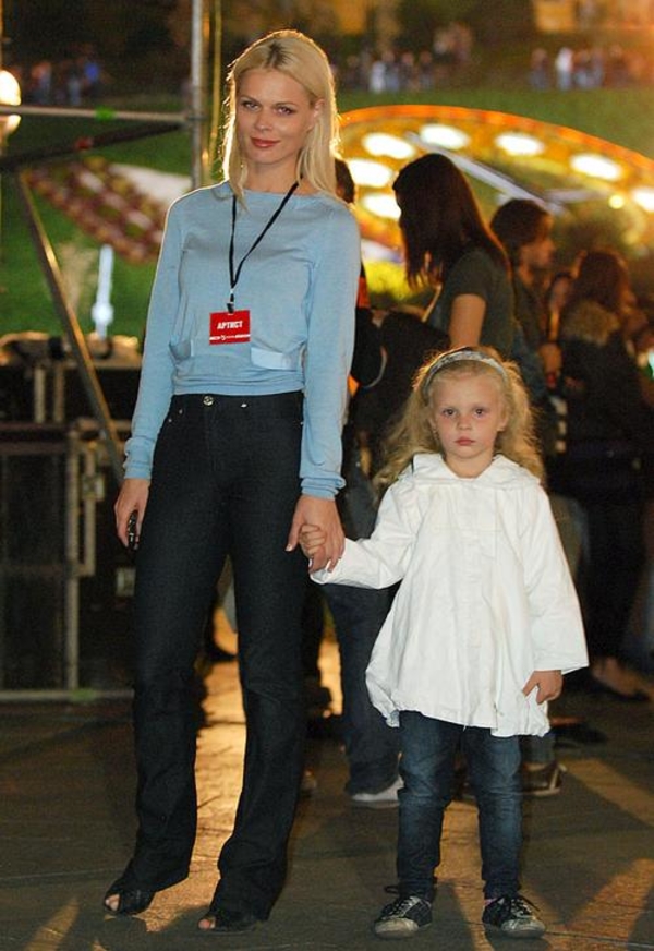 Фреймут отмечает 31-й день рождения: ТОП-5 фото Ольги с дочкой Златой