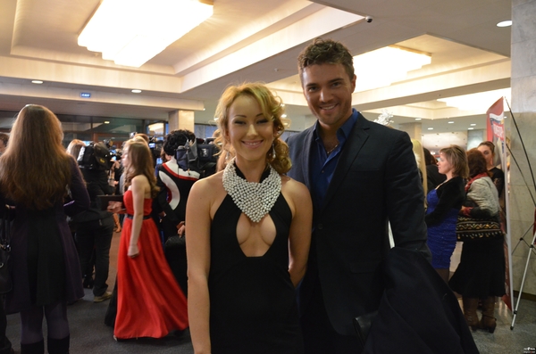 Режиссер Холостяка пришла на VIVA! 2012 в гиперсексуальном платье