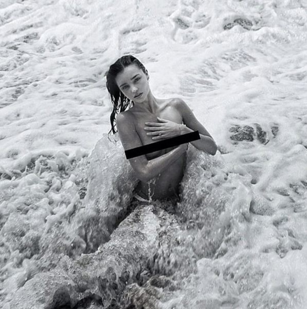 В Сеть попал откровенный снимок Миранды Керр