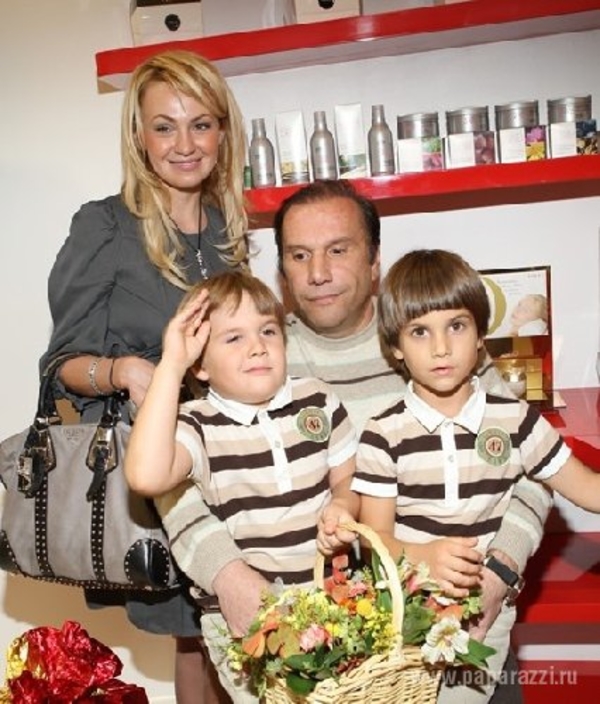 Яна Рудковская об экс-супруге: Батурин не может отпустить меня