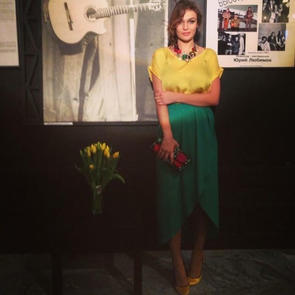 Алена Водонаева похвасталась шикарным кольцом