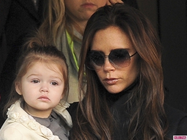 Папарацци запечатлели повзрослевшую дочь Бекхэмов