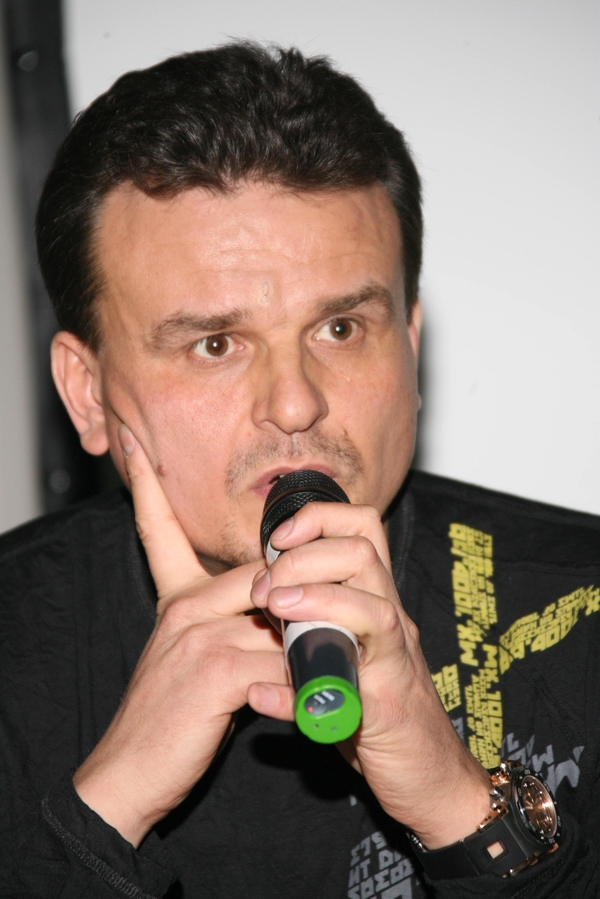 Меладзе подал в суд на Костюка и собирается забрать у него ВИА Гру