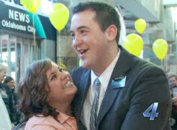 Необычное предложение руки и сердца: И он сказал Да