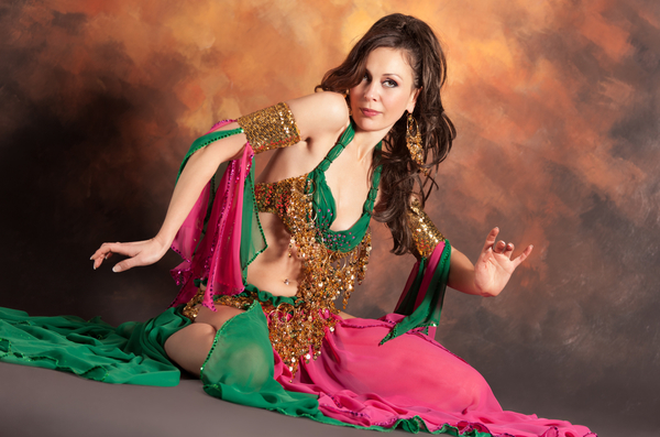 Танец живота: Разучиваем базовые движения (ВИДЕО)