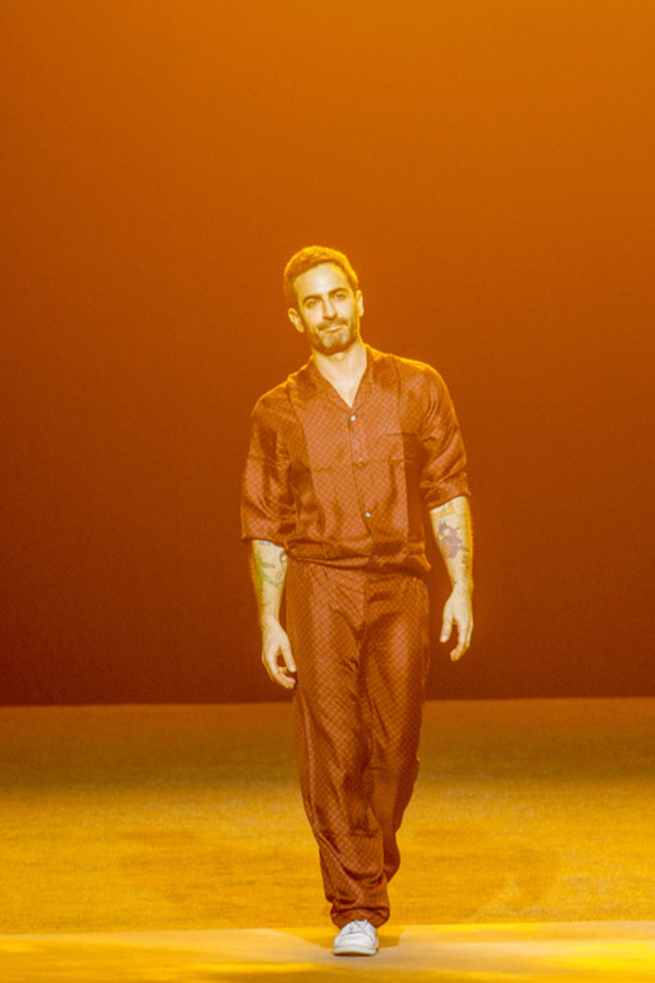 Дизайнер Марк Джейкобс не вылезает из пижамы