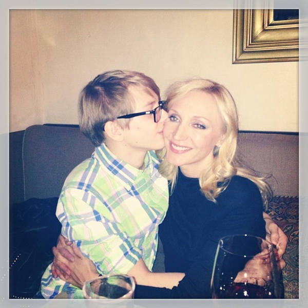 Мамино счастье: Кристина Орбакайте показала трогательное семейное фото