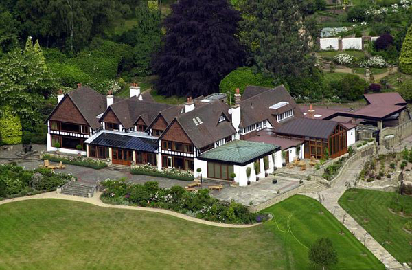 Умер Борис Березовский: Дома олигарха в Британии (ФОТО)