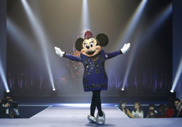 У Минни Маус появилось дизайнерское платье