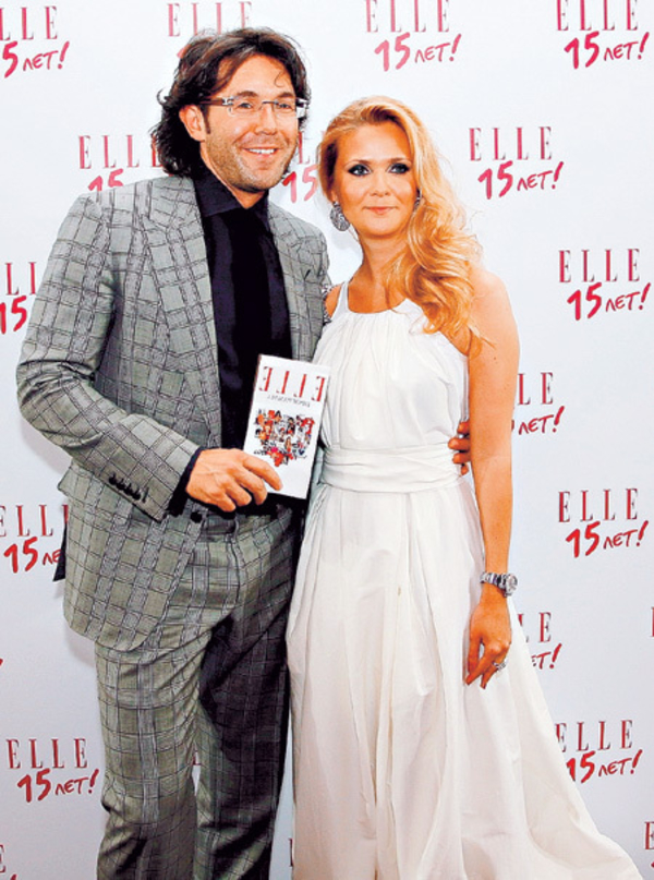 Супруга Андрея Малахова наказала мужа и поставила его в угол