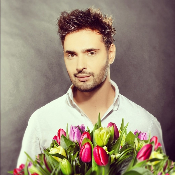 Виталий Козловский признался, что его отдых в ОАЭ оплатила девушка