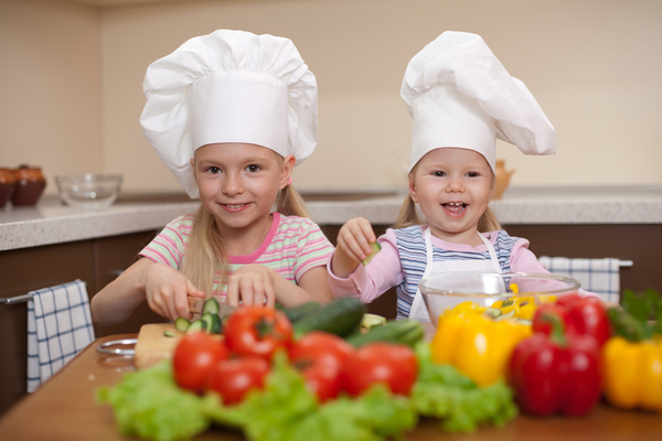 Витамины в тарелке: Топ-5 салатов для ребенка