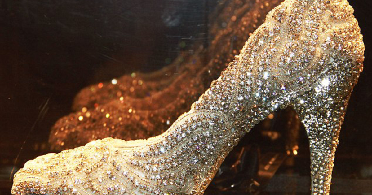 Самые дорогие туфли в мире — цены, фото, релизы - эксклюзивные модели для настоящих ценителей Самые дорогие туфли в мире: цены, фото, релизы