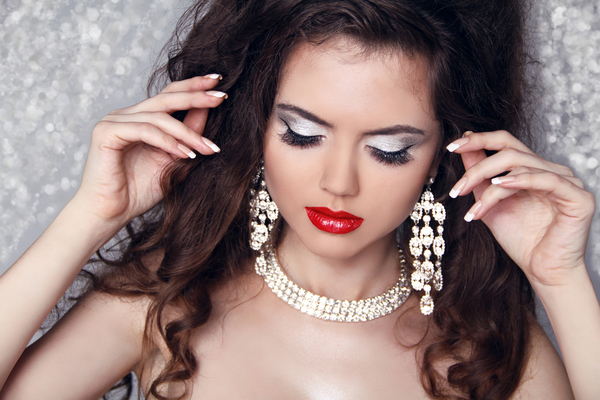 Что мужчины не любят в женском макияже