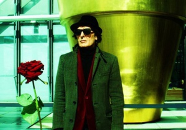 Известный модельер обнаружен мертвым в своей квартире