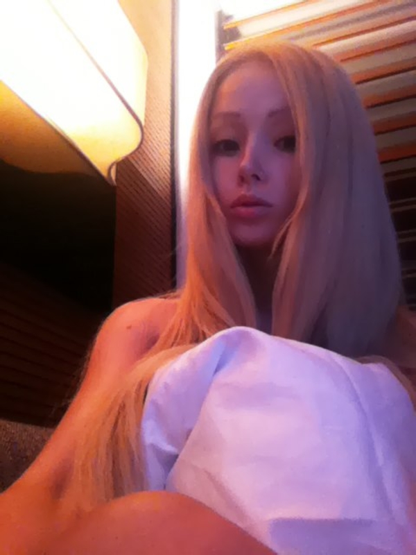 Как выглядит одесская Барби без макияжа