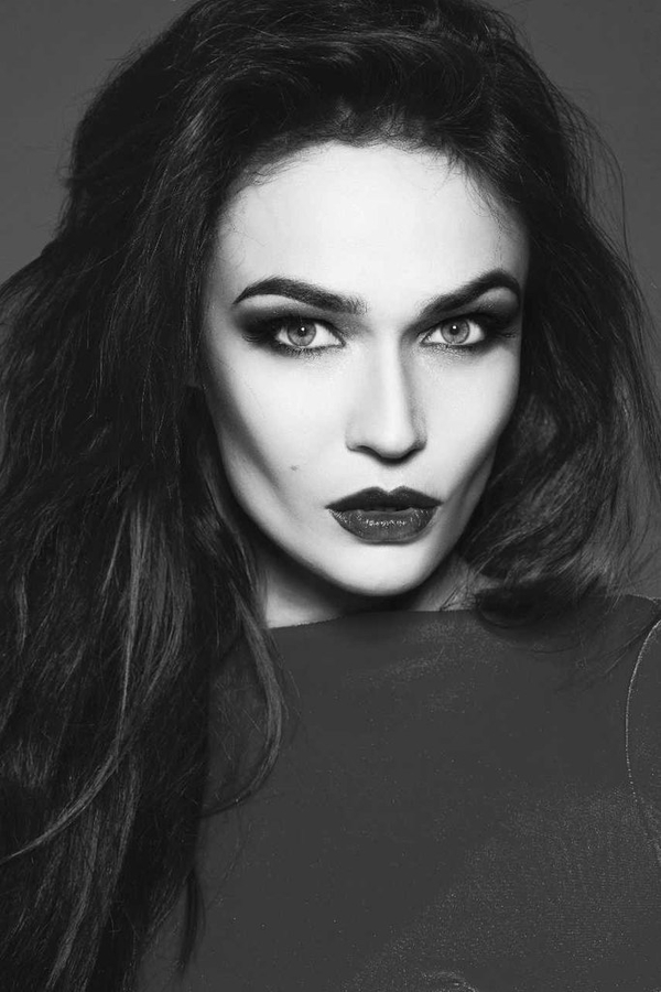 Алена Водонаева "наехала" на издание за то, что оно донимает ее друзей