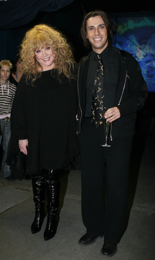 Максим Галкин собирается подарить Пугачевой вертолет