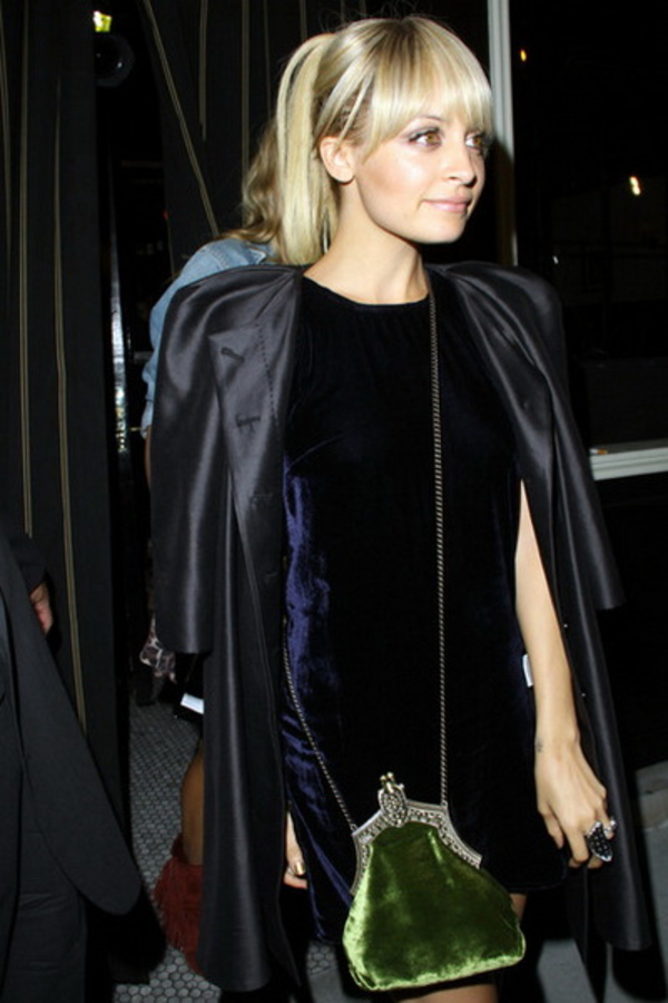 Конский хвост в стиле Николь Ричи