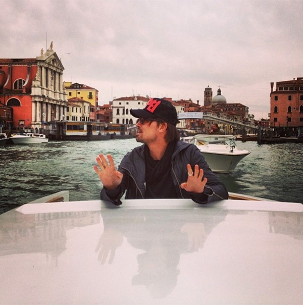 Дима Билан борется с бессонницей