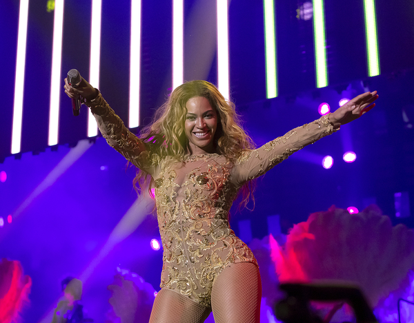 Бейонсе в мировом турне: 9 смелых нарядов певицы
