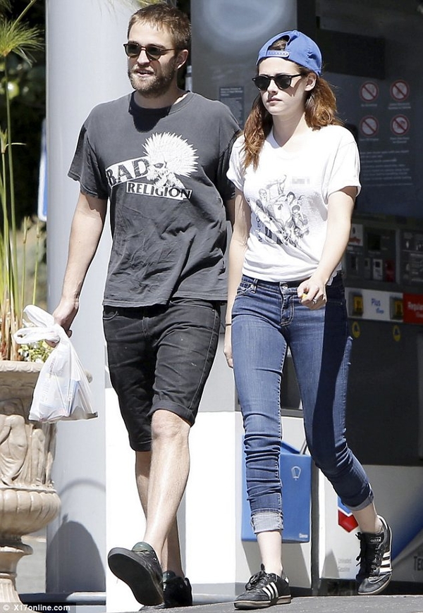 Роберт Паттинсон и Кристен Стюарт удивили неопрятным видом