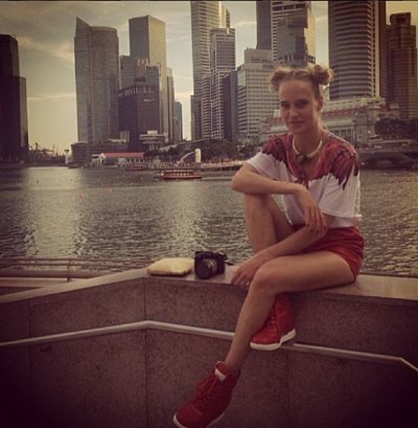 Глюкоза показала личные фото с отдыха в Сингапуре