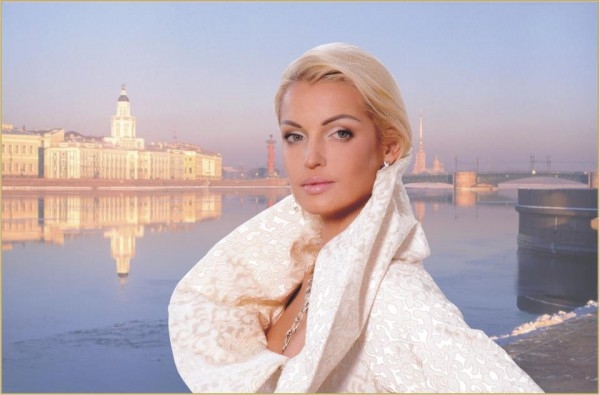 Волочкова улетела в Тайланд c Салимовым