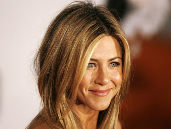 Дженнифер Энистон отменила свадьбу из-за Брэда Питта