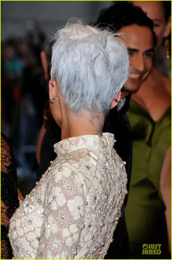 Николь Ричи внезапно поседела