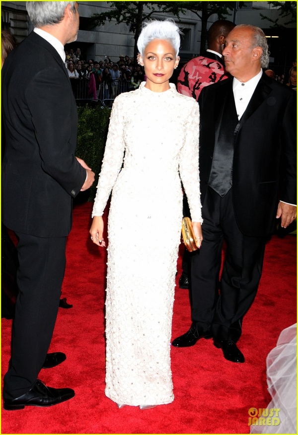 Николь Ричи внезапно поседела