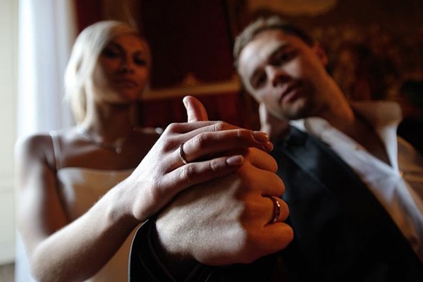 В Сеть попали свадебные фото Кузи из Универа