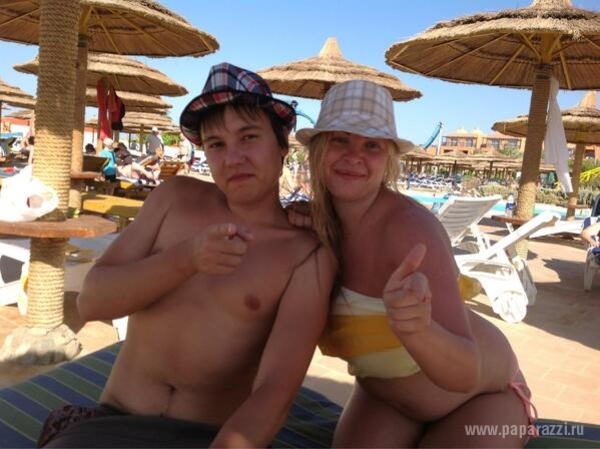 Света из Иваново загорает топлес