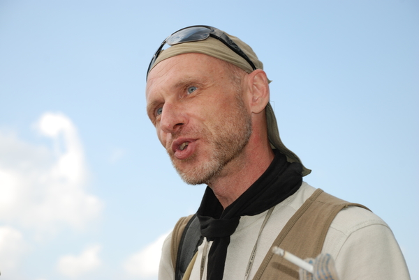 Под Львовом в ДТП попал известный украинский поэт