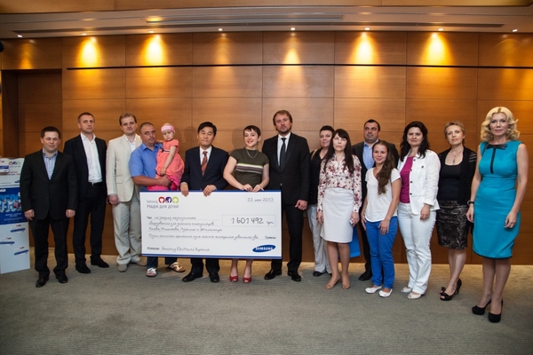 Подведены итоги социальной инициативы "Samsung. Надія для дітей" 2012-2013